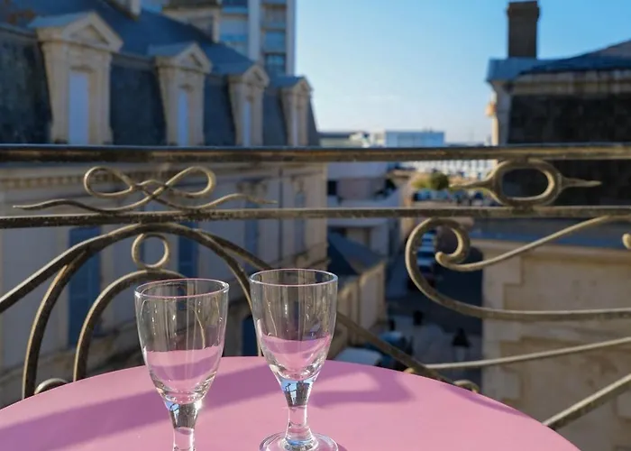 Très Bel Centre Des Sables - 2 Personnes Appartement *