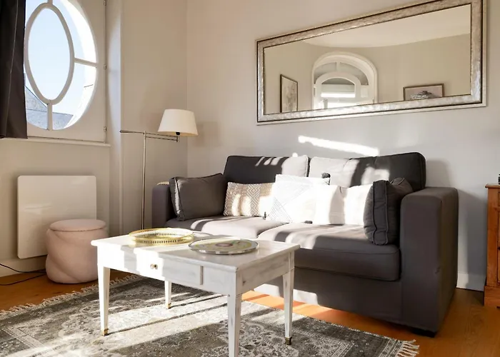 Tres Bel Centre Des Sables - 2 Personnes * 莱萨布勒-多洛讷